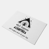 何が起こるかキャンプおもしろいキャンパー引用文 ドアマット (アングル)