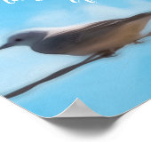 何が降り注ぐ地球の青い空と鳥 ポスター (角)