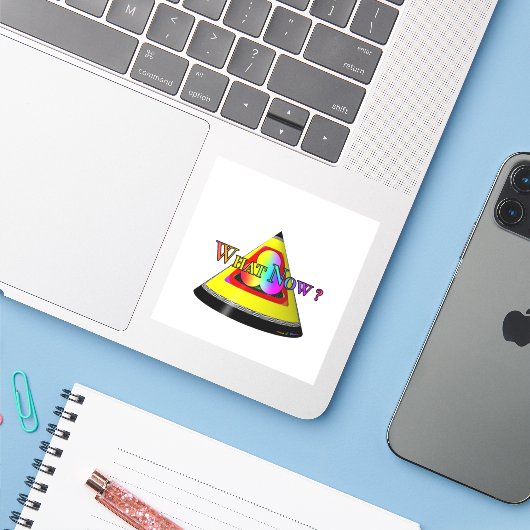 何だ? シール (ノートパソコンとiPhone)