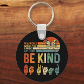 何でもできる世界で。4月2日 キーホルダー (正面)