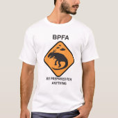 何でものために準備されて下さい(カウボーイの乗馬の恐竜) Tシャツ (正面)
