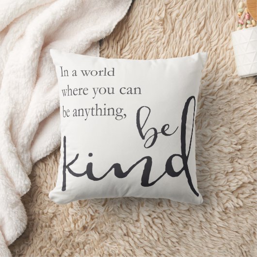 何でもの場合もある世界では親切があって下さい クッション (ブランケット)