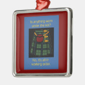 何でもキルトの下で擦り切れたですか。 メタルオーナメント (左)