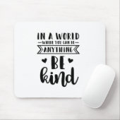 何でも親切にできる世界で マウスパッド (マウス)