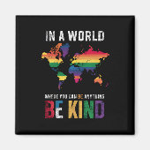 何でも親切にできる世界で マグネット (正面)