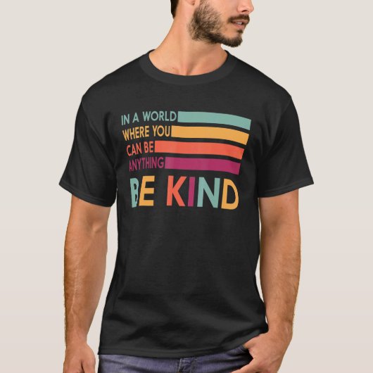 何でも親切にできる世界で Tシャツ (正面)