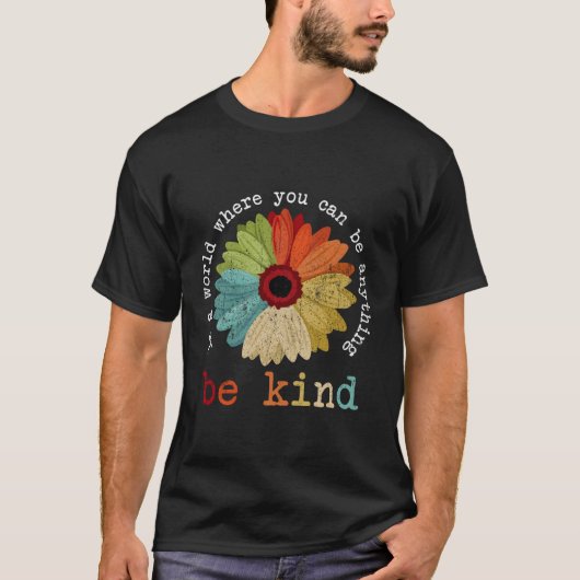 何でも親切にできる世界で Tシャツ (正面)