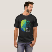 何でも親切にできる世界で Tシャツ (正面フル)