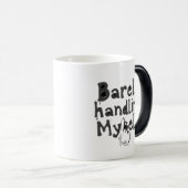 「何とかやっと生きてる」 モーフィングマグカップ (正面右)