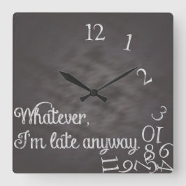 何にせよ遅い時間だ スクエア壁時計