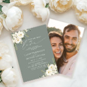 何にも飾らないただ愛おしいサージグリーンのウェディングフォト 招待状
