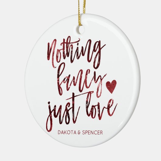 何もファンシー愛しない |ダーククリムゾンレッド結婚ズ セラミックオーナメント (左)