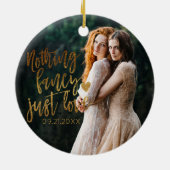 何もファンシー愛しない |金ゴールド結婚ハートの写真 セラミックオーナメント (裏面)