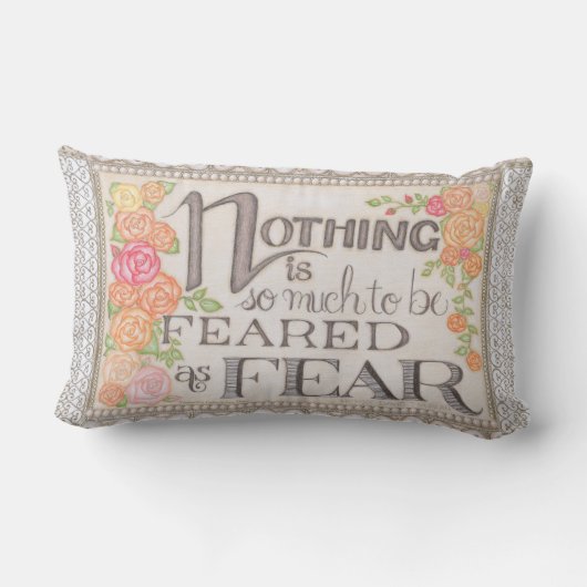何も恐れることはない – ソロー装飾用クッション ランバークッション (裏面)