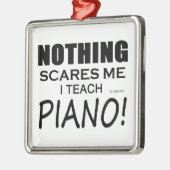 何も私のピアノを恐れない メタルオーナメント (左)