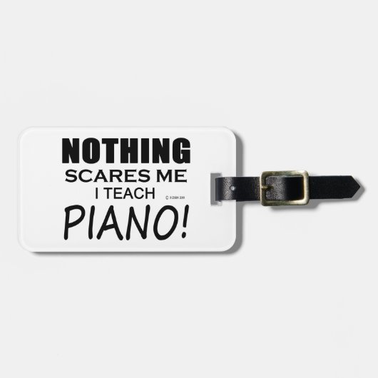 何も私のピアノを恐れない ラゲッジタグ (正面横)