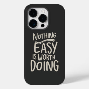 何も簡単する価値がない感動的引用文 Case-Mate iPhone 14 PROケース