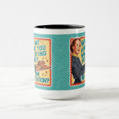 何を待ってる？レトロ主婦 マグカップ (中央)