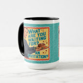 何を待ってる？レトロ主婦 マグカップ (正面左)