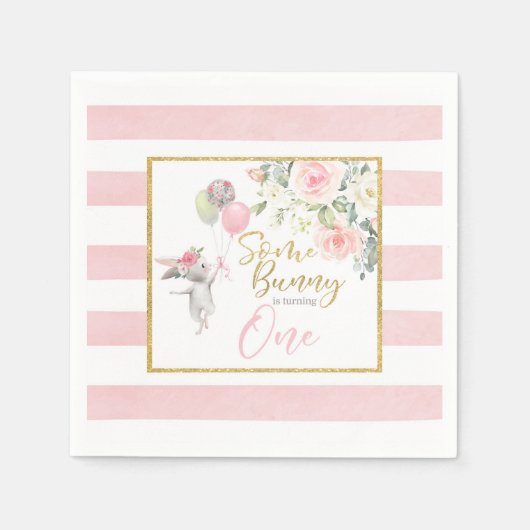 何人かのバニーがナプキンを一つ回している スタンダードカクテルナプキン (正面)