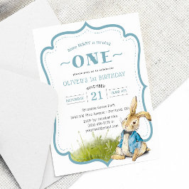 何人かのバニーが一つの誕生日を回している 招待状