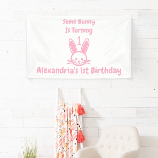 何人かのバニーが一つの誕生日を回している 横断幕 (インサイチュ)