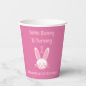 何人かのバニーが一つの誕生日を回している 紙コップ (正面)