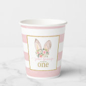 何人かのバニーが一つ耳のパーティーカップを回している 紙コップ (裏面)