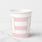 何人かのバニーが一つ耳のパーティーカップを回している 紙コップ (左)