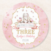 何人かのバニーが3歳の誕生日を迎える ラウンドペーパーコースター (正面)