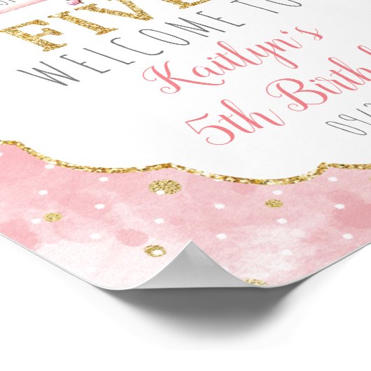 何人かのバニーが5番目の誕生日歓迎を回している ポスター (角)