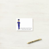 何人かの女性は警官のユーモアをきれいにします ポストイット (デスク上)