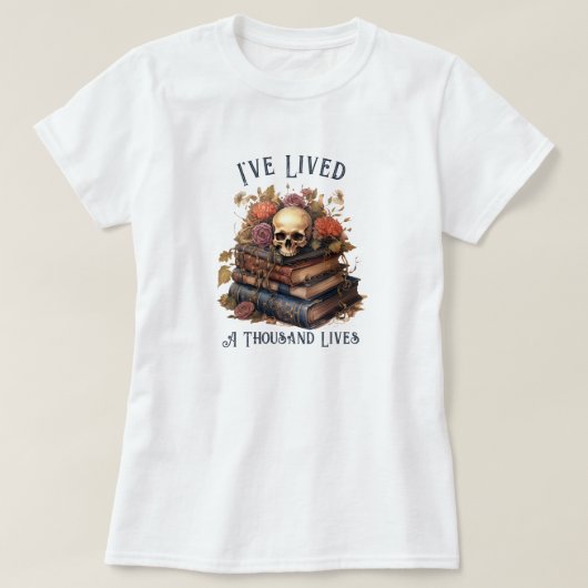 何度も生きた、読書家 Tシャツ (デザイン正面)
