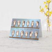 何歳だ？フクロウ誕生日カード。 カード (黄色い花)