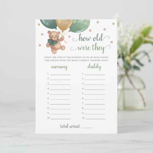 何歳の彼らは赤ちゃんシャワーTeddyクマのカードをゲーム 招待状 (スタンド正面)