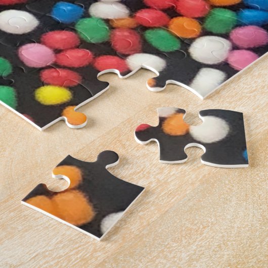 何百と何千もの黒い散乱 ジグソーパズル (側面)