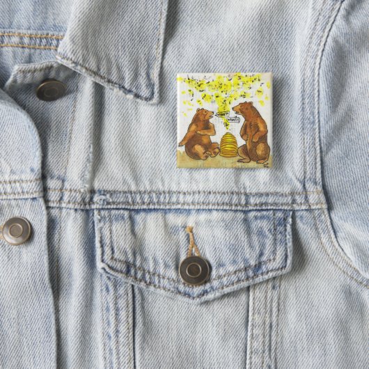 何?!クマとミツバチの懸命ヒアリングユーモアのボタン 缶バッジ (インサイチュ)