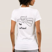作られ、上げられる Tシャツ (裏面)