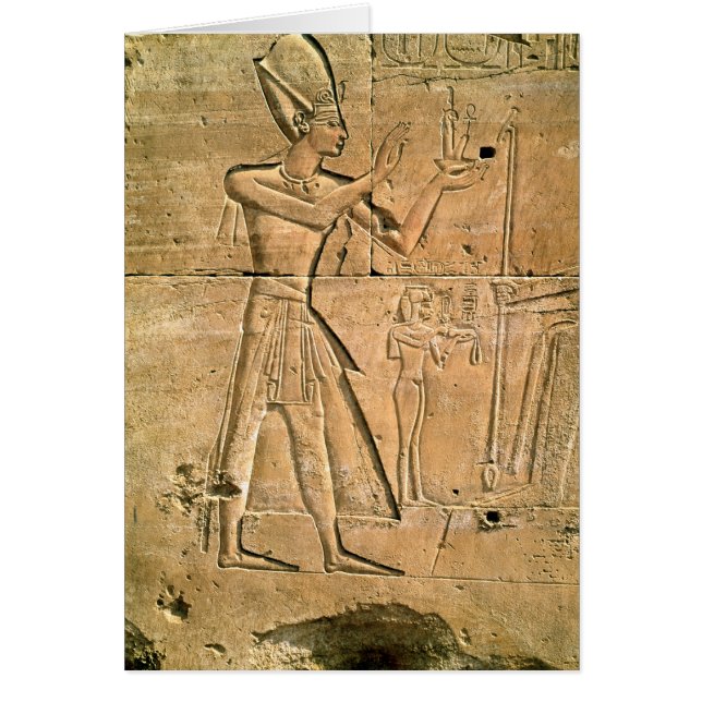 作るTuthmosis IIIを描写するレリーフ、浮き彫り (正面)