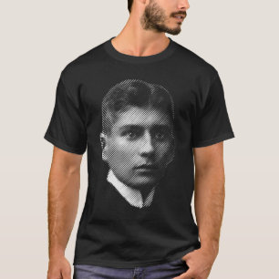 作家のフランツ・カフカポートレート Tシャツ