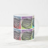 作家クールとポップ・アートの作家のためのタイプライター芸術 フロストグラスマグカップ (正面右)