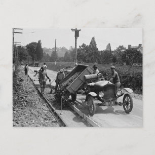 作業中の道路工事チーム 1925年 ポストカード