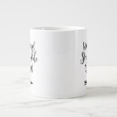 作業懸命ステイ謙虚でやさしいやる気を起こさせるマググ ジャンボコーヒーマグカップ (正面)