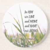 使徒行伝第17章28節は彼の中に住み、聖書の節を動かす コースター (正面)