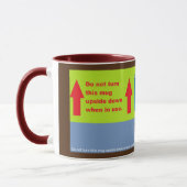 使用中は、このマグを逆に回さないで。 マグカップ (左)