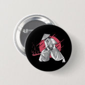 侍の戦士が刀で殴る 缶バッジ (正面&裏面)