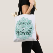 価値ある女性 トートバッグ (クローズアップ)