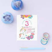 価値のあるユニコーンの女の子の3歳の誕生日パーティー招待状 チラシ (シングル)