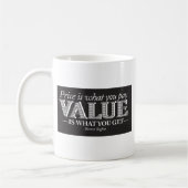 価格は-黒かの白ページを捲ることのです コーヒーマグカップ (左)