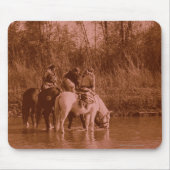 侵入者 マウスパッド (正面)